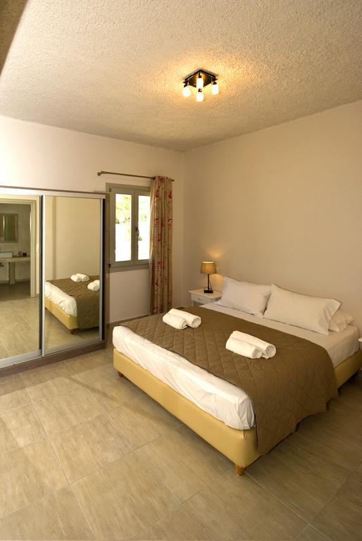 Alafouzos Studios&Apartments Kamári Habitación foto