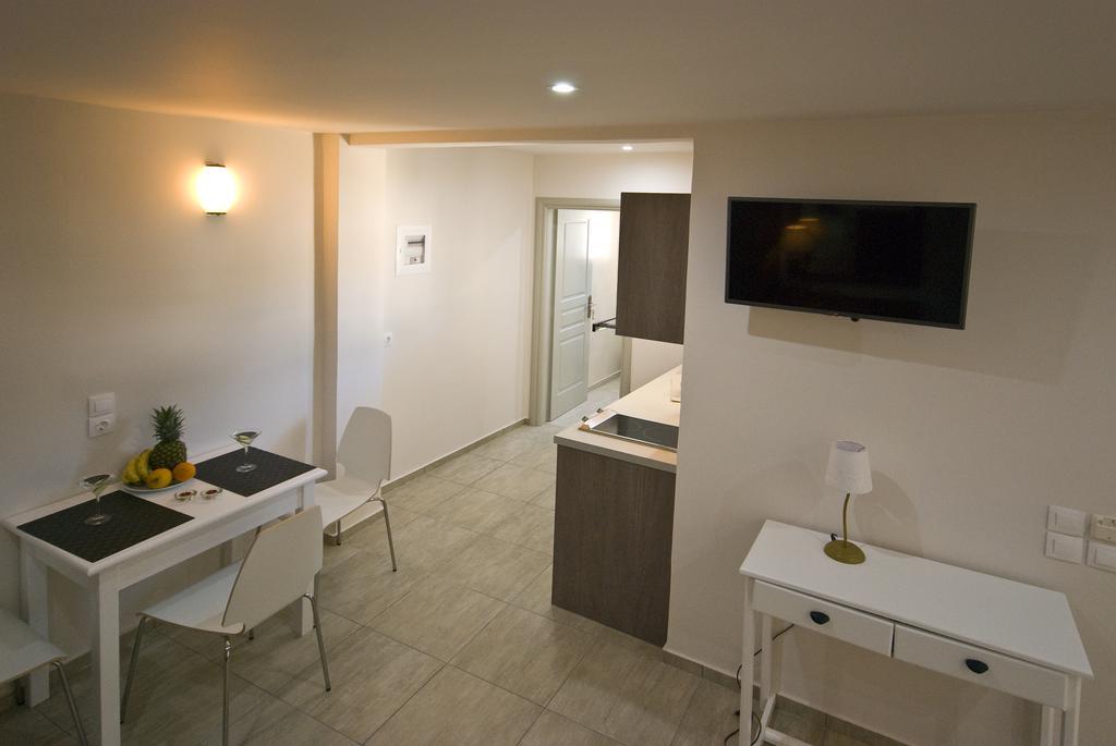 Alafouzos Studios&Apartments Kamári Habitación foto